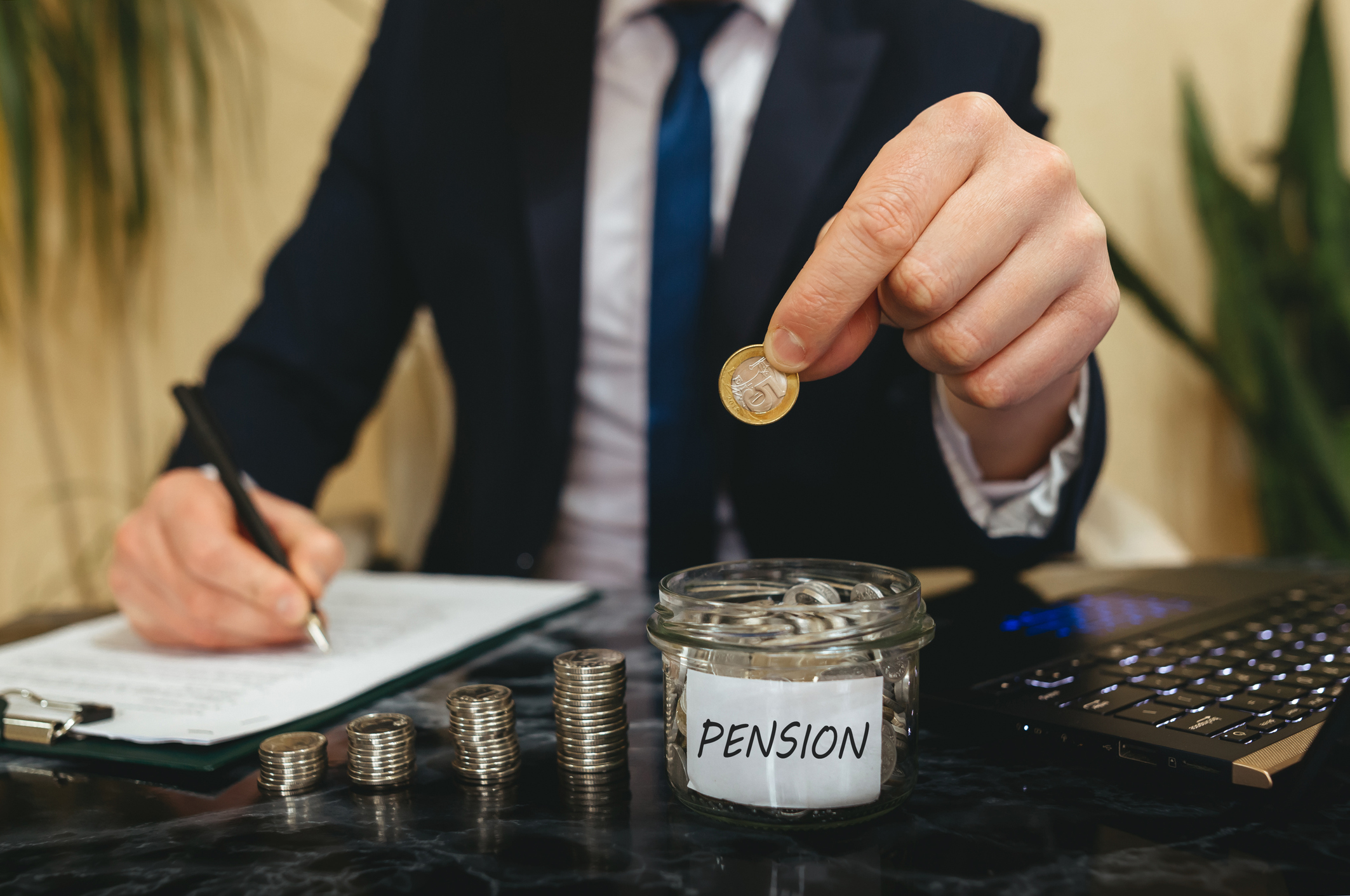 Why choose an Executive Pension (EP) for Wealth Extraction?